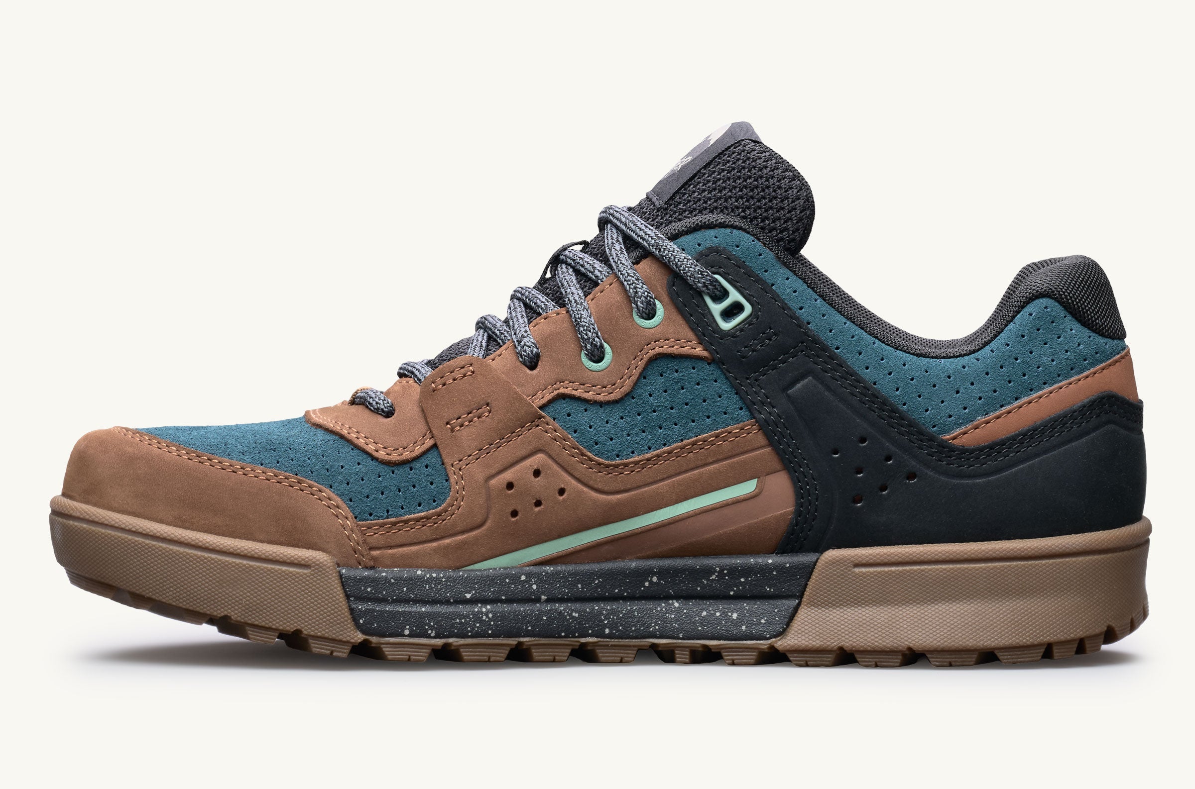 Women's Trail Thrasher - Image 21